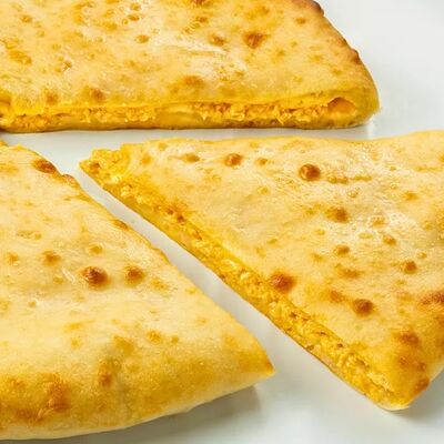 Пирог с курицей и сыром в Алпироги по цене 670 ₽