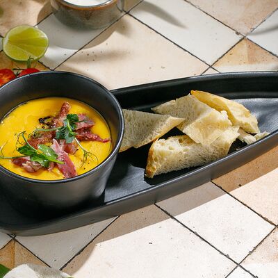 Чечевичный крем-суп с копченостями в ЛарисуВаннуХочу по цене 490