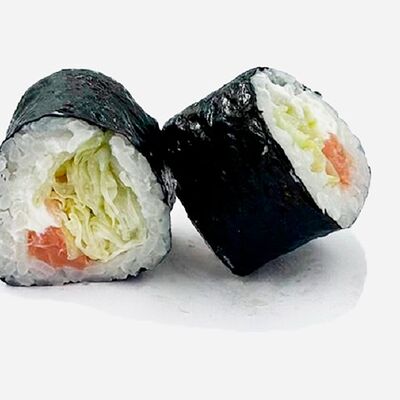 Ролл с лососем и сливочным сыром в Суши Море по цене 610 ₽