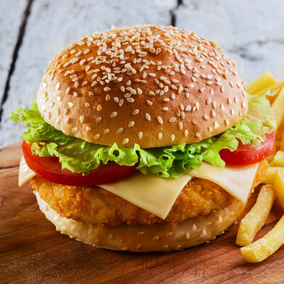 Чикенбургер с грибным соусом в Марсель по цене 465 ₽