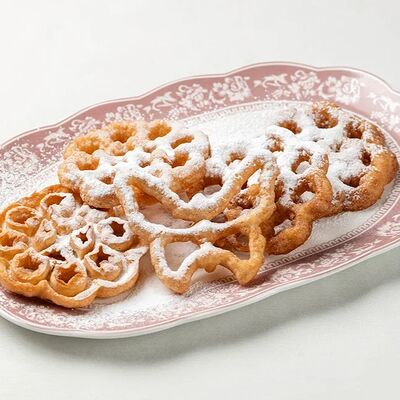 Хворост с сахарной пудрой в Кафе Калачи по цене 320 ₽