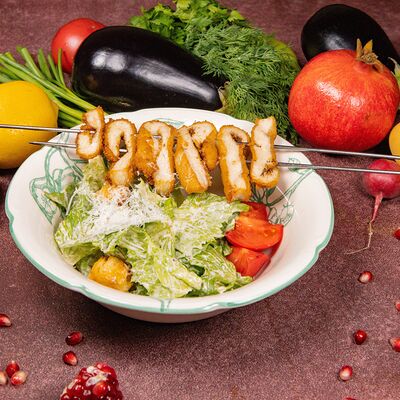 Цезарь с куриной грудкой в Чичилаки по цене 750 ₽