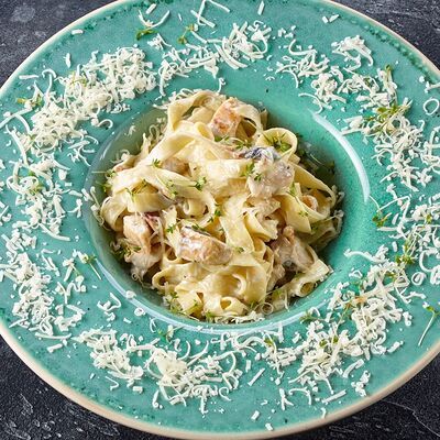 Фетучини с курицей в Новые Лица по цене 780 ₽