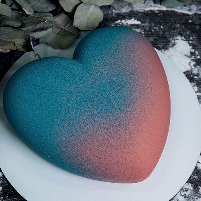 Муссовый торт Груша-дорблю в Cheese it! Bakery по цене 3800 ₽