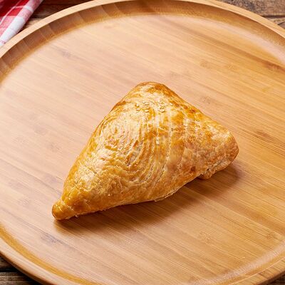 Самса слоеная с говядиной в Grill VIP House по цене 100 ₽