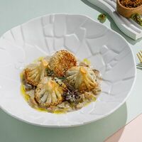 Патара хинкали с грибами в Маймун
