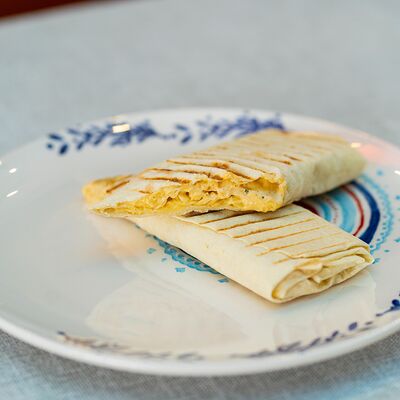 Шаурма Сыр в лаваше в Есть на море по цене 290 ₽