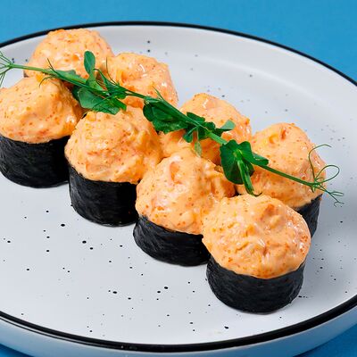 Острый ролл с креветкой в Дарк лава по цене 649 ₽