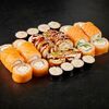 Сет Любимый в Sushi & Roll по цене 1990