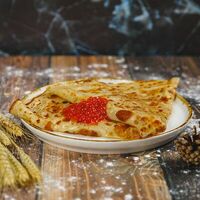Блин с икрой лососевой в БлиновЪ