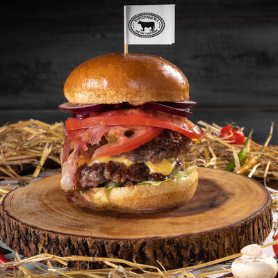 Бургер Сытый папа в Бургерная №1 по цене 690 ₽