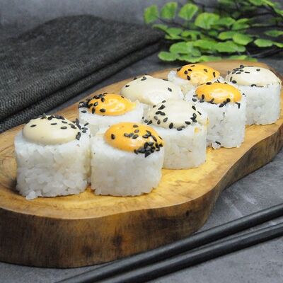 Ролл Хоккайдо в 7Sushi по цене 549 ₽
