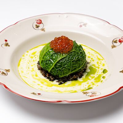 Голубец с крабом и красной икрой в Miss you по цене 1750 ₽