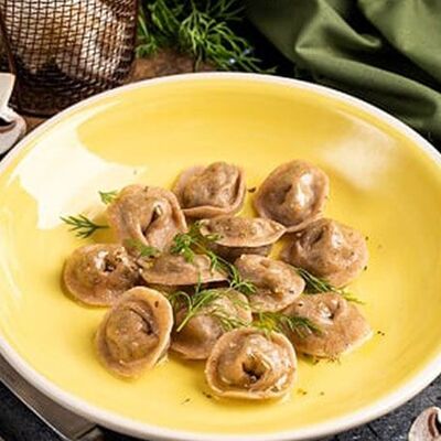 Пельмени с шампиньонами в Гастромагазин Alla Carte по цене 750 ₽