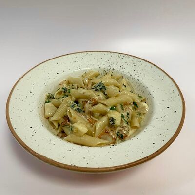 Пенне с лисичками, гребешком и дорблю в Двор Помидор по цене 990