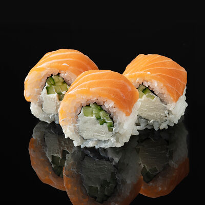 Ролл Филадельфия 8 шт в Аматера Суши по цене 530 ₽