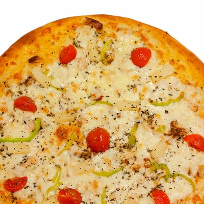 Пицца с курицей и ананасами в Hot-Pizza по цене 691 ₽