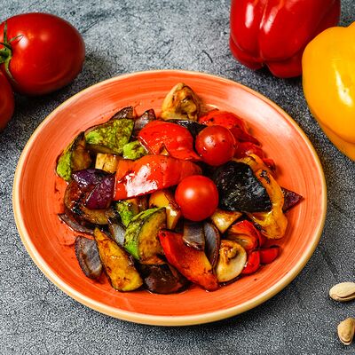 Запечённые овощи в КАФЕ ВЕСНА по цене 338 ₽