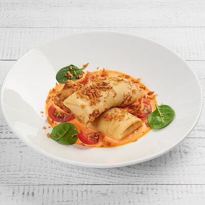 Блины с мясом и соусом из запеченного перца в АндерСон по цене 640 ₽