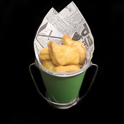 Наггетсы куриные с соусом в Пойдем зайдем по цене 350 ₽