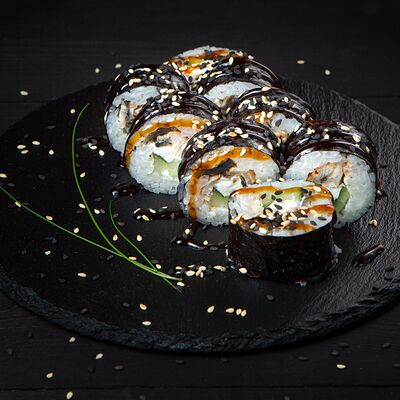 Гейша с угрём в Sushi n roll по цене 613 ₽