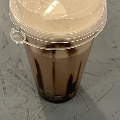 Bubble tea шоколадный в Знакомые лица по цене 500 ₽