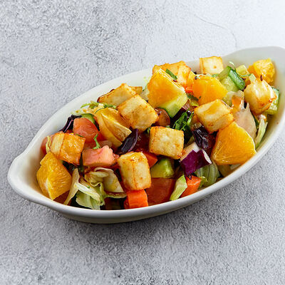 Овощной салат с сыром в Tandoor по цене 590 ₽