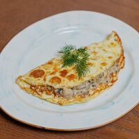 Сытный омлет с курицей и грибами в Пряный Тимьян