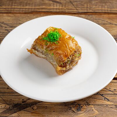 Пахлава турецкая в Чайхана афган кебаб по цене 150 ₽