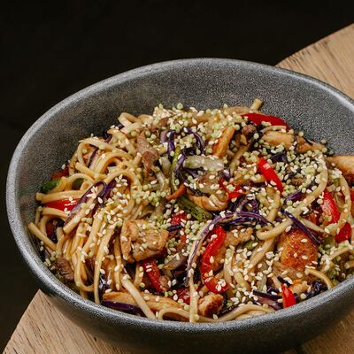 Лапша удон с двумя видами мяса в Джимми Чу по цене 960 ₽