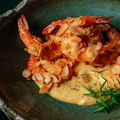 Креветки в миндальной стружке в Inside по цене 790 ₽