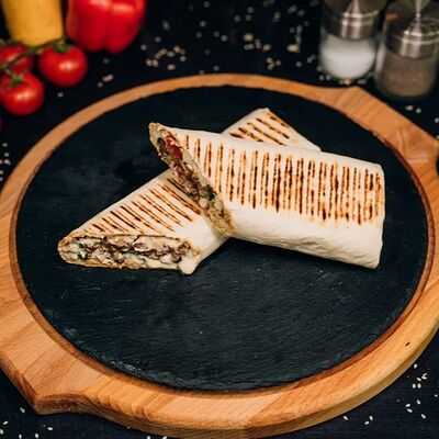 Шаурма смешанная в FoodBox по цене 530 ₽