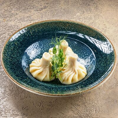 Хинкали с сыром сулугуни 5 шт в Тестория по цене 450 ₽