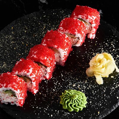 Ролл Калифорния с крабом в Look lounge по цене 590 ₽