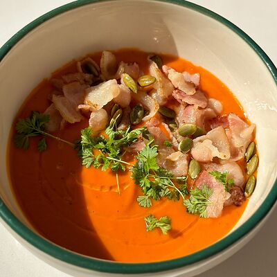 Тыквенный суп с беконом в SOVA по цене 620 ₽