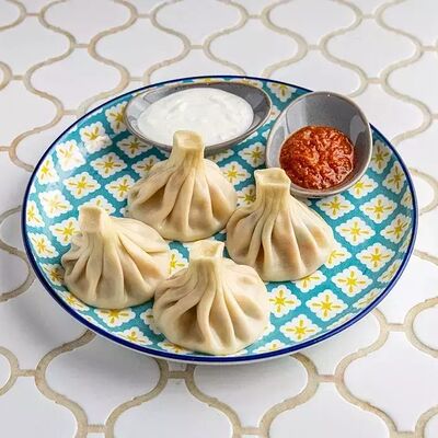 Хинкали с телятиной 4 шт в Maroon по цене 990 ₽