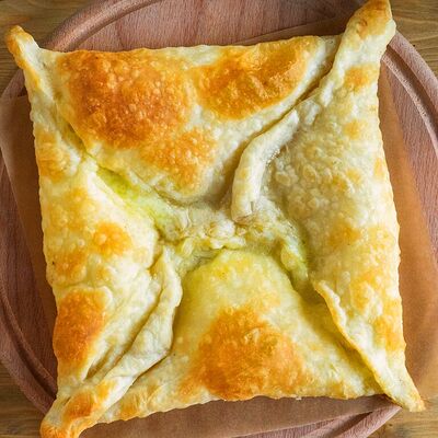 Хачапури слоеный (Пеновани) в Argo по цене 540 ₽