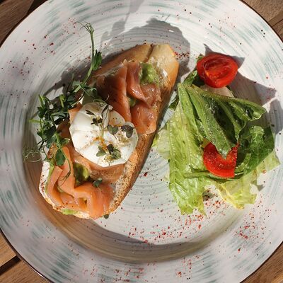 Авокадо тоств Чебуреки решают! по цене 630 ₽