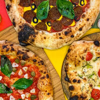 Логотип STAY GOLD