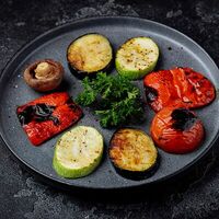 Овощи на мангале в Meat Feast