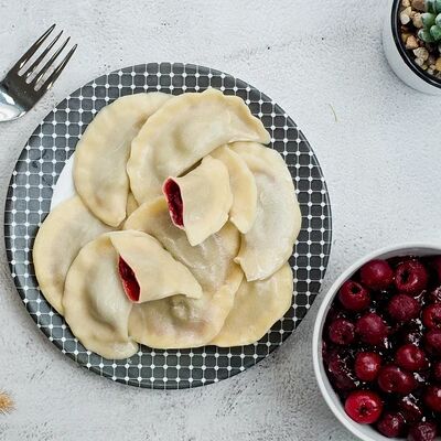 Вареники с вишней в Яблонька по цене 474 ₽