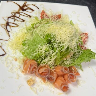 Цезарь с семгой в Собрание вкусов по цене 749 ₽