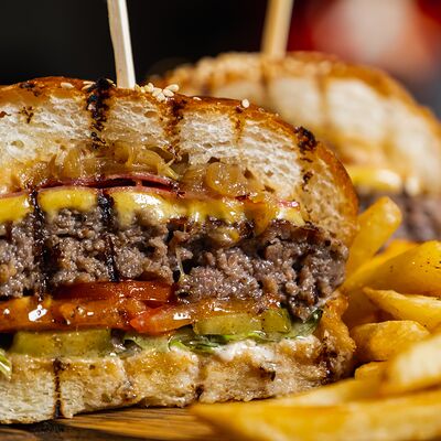 Шеф бургер в Rumi по цене 3400 ₽