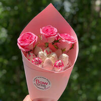 Букет Влюбленная фиалка - размер S в FlowBerry