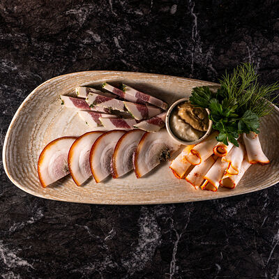 Сало соленое по-деревенски в Наша хвоя по цене 590 ₽