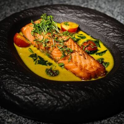 Лосось в пряном кокосовом креме в Sweetheart по цене 1800 ₽