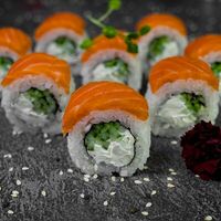 Ролл Нью-Йорк в Restobar Первый & Ресторан доставки Личный повар