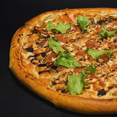 Пицца с лососем в Sandwich club по цене 590 ₽