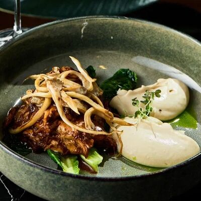 Томлёный кролик в собственном соку в AGATA по цене 1120 ₽