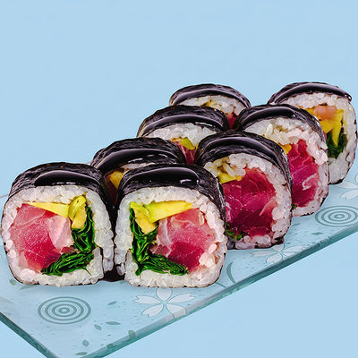 Ролл Нефтегорск мега тунец в ILkato по цене 784 ₽